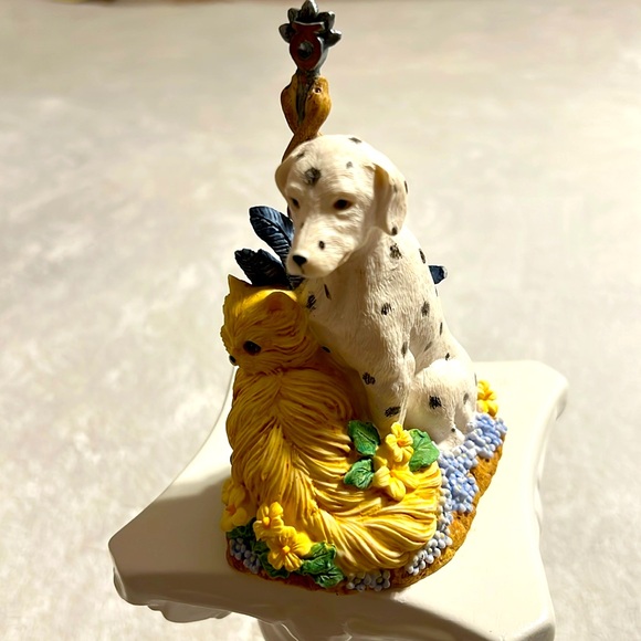 Virgo. Zodiac sign. Cat and dog figurine. 4” x 5 1/2” x 2 1/2” - Picture 2 of 6